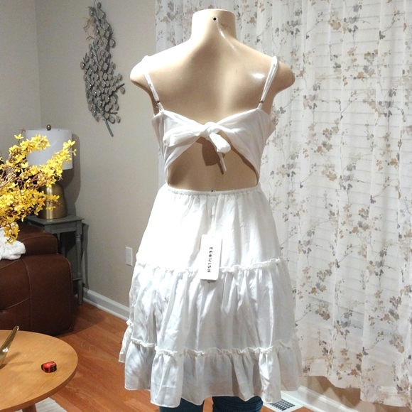 Open Back White Dress, Size Small - Picture 4 of 6